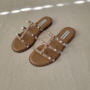 Steve Madden Averill Studded Sandals Strappy Gladiator Slip On NWOT